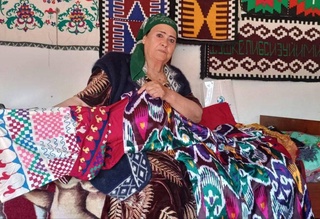 В Карманинском районе Навоийской области организовали дом-музей ковроткачества