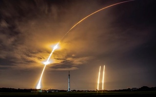 SpaceX dunyodagi eng og'ir tijoriy sun'iy yo'ldoshini koinotga olib chiqdi