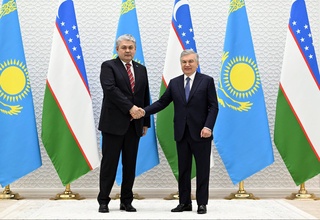 Президент Узбекистана подчеркнул важность дальнейшего наращивания многопланового сотрудничества с Казахстаном