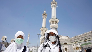 Саудия Арабистони коронавирусга қарши эмланганларга Ҳаж амалини бажаришга рухсат беради