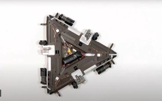 Олимлар шаклини ўзгартира оладиган робот ишлаб чиқишди