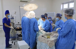 Tuman shifoxonasida buyrak transplantatsiyasi amalga oshirildi