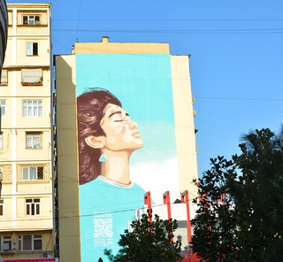 Тошкент шаҳрида ҳавони тозалайдиган биринчи деворий сурат чизилди