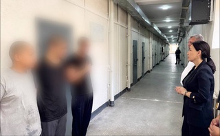 Toshkentdagi 1-sonli tergov hibsxonasida saqlanayotgan shaxslar soni belgilangan meʼyordan oshgani maʼlum boʻldi