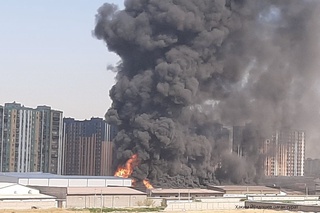 Тошкент шаҳридаги омборхонада кучли ёнғин келиб чиқди