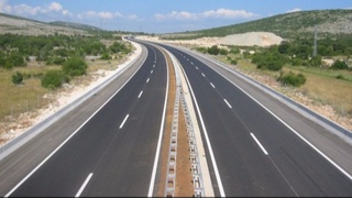 Автомобиль йўллари соҳасида очиқлик стандартлари жорий этиш вақти етди