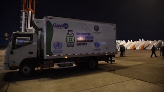 Bugun tunda yurtimizga Sinovac vaksinasining 864 000 dozalik partiyasi olib kelindi