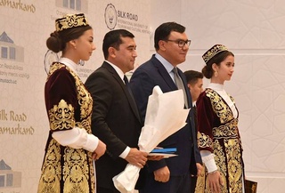 В Самарканде наградили представителей сферы туризма нагрудным знаком «Туризм фидоийси»