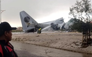 Боливияда пул ортилган самолёт ҳалокатга учради, оқибатда 15 киши ҳалок бўлди