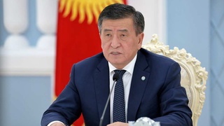 В Кыргызстане рассматривается возможность приостановки транспортного сообщения между областями и запрета празднеств