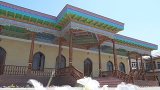 Риштонда ўзбек-тожик «Дўстлик уйи» қуриб битказилди