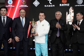 Бахром Мендибаев “Ўзбекистон Республикасида хизмат кўрсатган спорт устози” фахрий унвони билан тақдирланди