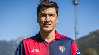 Шомуродов  дебютировал за «Кальяри» с победы в Кубке Италии над «Палермо»