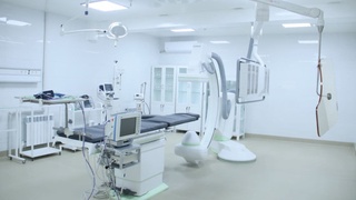 Сирдарёда илк бор юракни карона томирлари бўйича жарроҳлик амалиёти ўтказилади