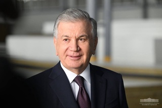 Шавкат Мирзиёев Қаршы қаласындағы индустриялық жобалармен танысты