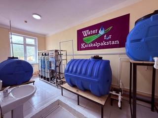 Аралбойында және бир әҳмийетли қәдем: мектеплерге таза суў келди