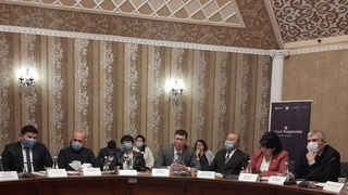 Гулистон шаҳрида "Фаол фуқаролар" умуммиллий фестивали дастури доирасида конференция бўлиб ўтди