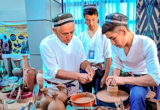 Определен порядок предоставления субсидий субъектам предпринимательства, организовавшим надомничество в махаллях