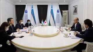 AKT vaziri Yaponiyaning Oʻzbekistondagi elchisi bilan uchrashdi