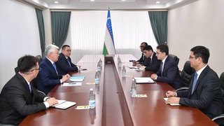 Дар Вазорати корҳои хориҷӣ бо сафири Қазоқистон мулоқот анҷом ёфт
