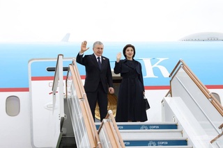 Президент Узбекистана завершил рабочий визит в Баку