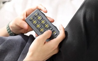 Кўзи ожиз фойдаланувчилар учун смартфон клавиатураси ишлаб чиқилди