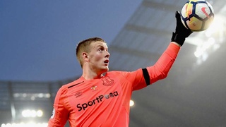 Джордан Пикфорд притормозил «Челси» в чемпионской гонке АПЛ