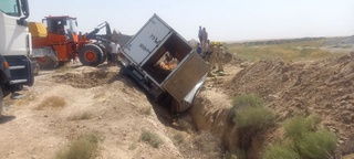 Автомашина салонида қисилиб қолган фуқаролар қутқарилди