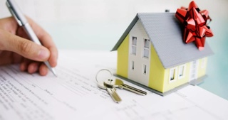 Тупроққалъада тўланиши лозим бўлган алимент пуллари ўрнига уй берди