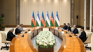 Президенти Ӯзбекистон ҳайати намояндагони Ҷумҳурии Озарбойҷонро пазируфт