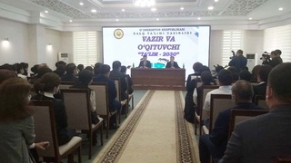 Шерзод Шерматов встретился с педагогами Навоийской области