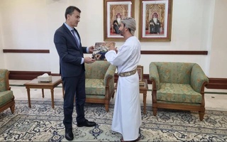 Узбекистан и Оман обсуждают вопросы установления прямого авиасообщения между столицами двух стран