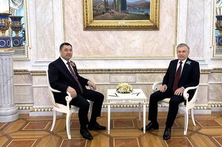 Өзбекстан мен Қырғызстан Президенттері екіжақты қарым-қатынастың өзекті мәселелерін талқылады