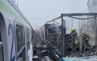 Two trains caught fire in western Poland, about 1 thousand people were evacuated
