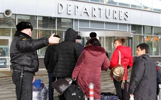 Иностранцы с 1 января 2022 года за незаконную трудовую деятельность могут быть выдворены из России