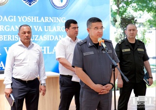 Руководители секторов Ташкента провели прием для молодых жителей Сергелийского района