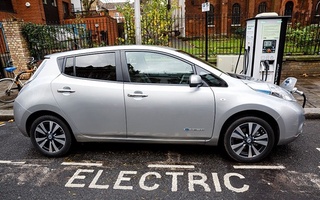 2022 йилда электромобиль савдоси дунё бўйича қарийб 70 фоизга ошди