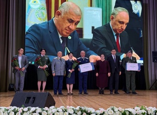 «Энг намунавий туман ва шаҳар» ҳамда «Энг намунавий вазирлик ва идора» танлови ғолиблари тақдирланди