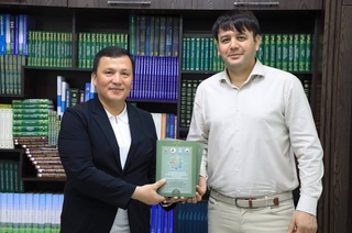 Глава крупной логистической компании посетил Навоийский государственный университет