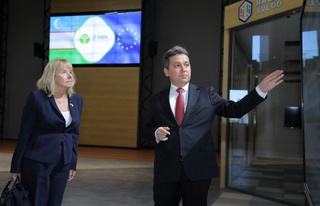 Шерзод Шерматов Европа Иттифоқининг Марказий Осиё бўйича махсус вакили Терхи Хакала билан учрашди