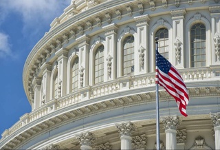 Правительство США официально приостановило работу