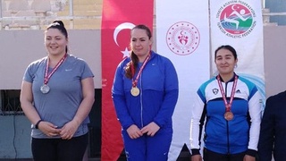 Легкая атлетика: в секторе метаний молота и диска