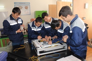 Дуал оқытыў: Өзин ақлап атырған тәжирийбе ме?