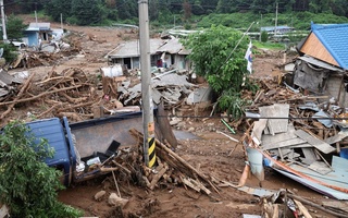 В Южной Корее в результате наводнений погибли 23 человека