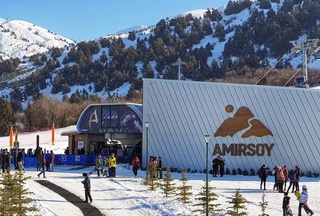 В «Заамине», «Чимгане» и «Амирсое» будут построены крупные беспошлинные торговые комплексы