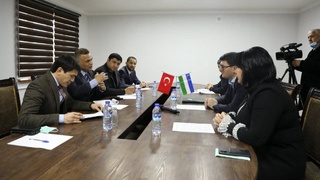 Туркиялик инвесторлар Ўрта Чирчиқдаги туризм объектлари билан танишишди