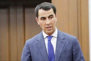 Равшан Эрматов  олдинги чемпион футболчиларни нима хароб қилганини гапириб берди