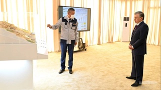 Шавкат Мирзияев Алмалық тау-кен металлургия комбинатына барды