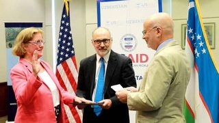 Первый директор Миссии USAID прибыла в Узбекистан