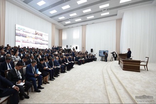 Электрни иқтисод қилиш бўйича туманбай дастурлар қабул қилинди